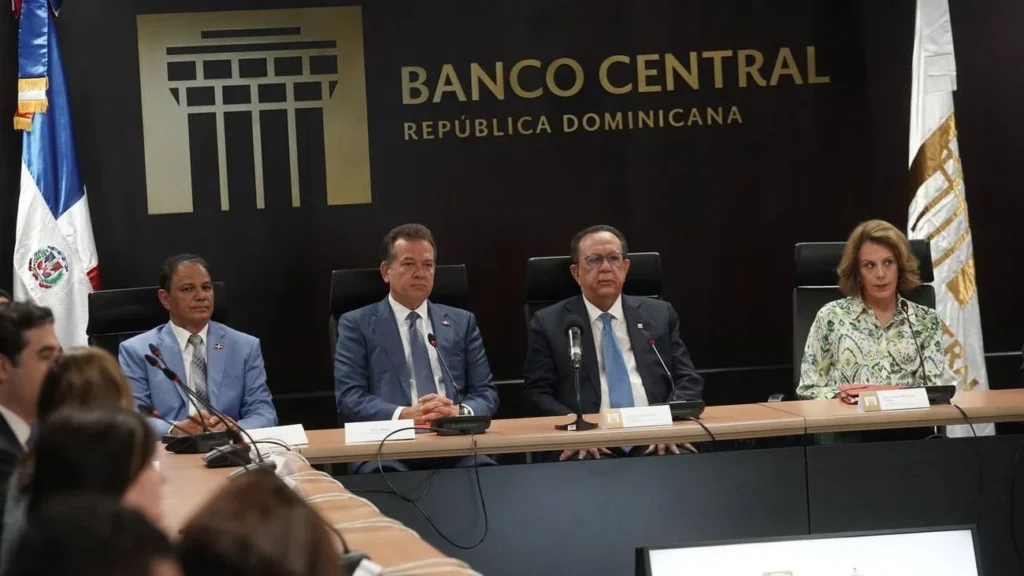 Banco Central y MICM