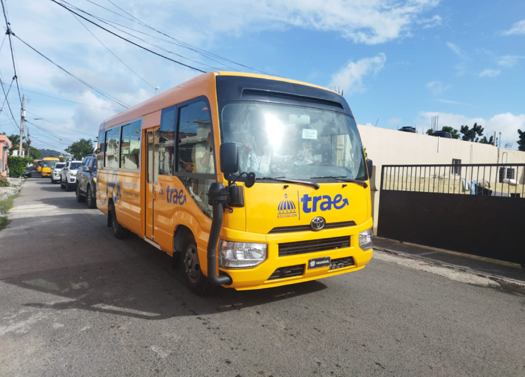 Educación declara desierta licitación de autobuses del sistema de transporte escolar