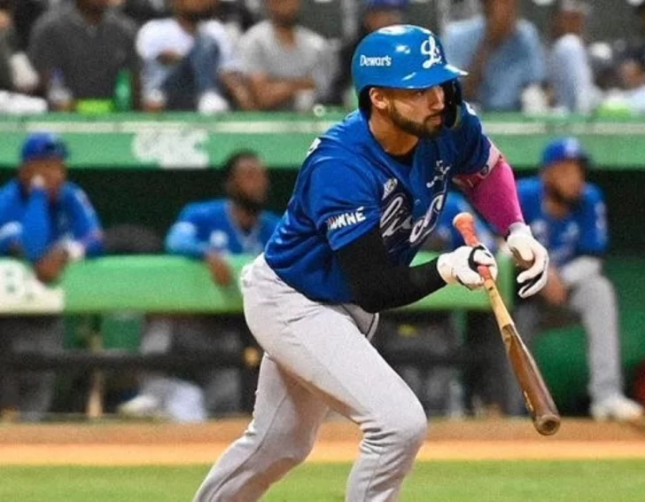 Tigres del Licey vencen a las Estrellas Orientales 4-3 Tigres del Licey