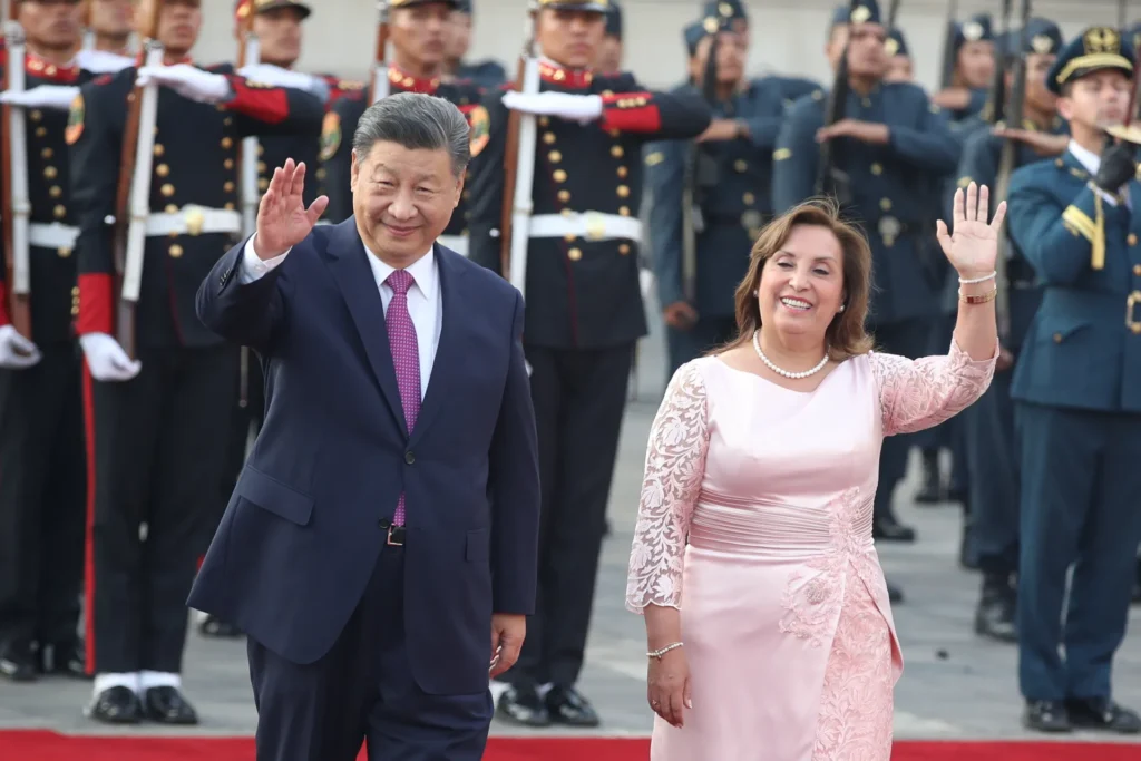 Boluarte y Xi