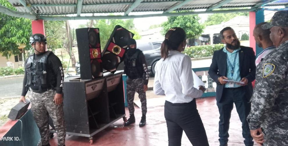 Intervienen centro de diversión por ruido en Chacuey Abajo, Monseñor Nouel