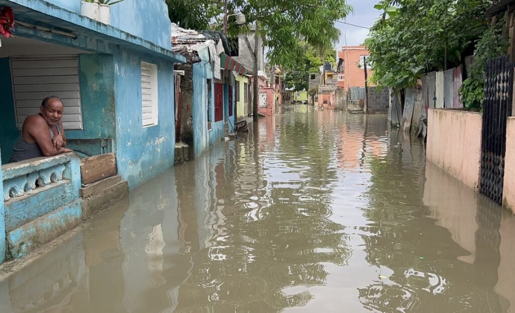 1,750 desplazados, 473 viviendas afectadas y más de 347,000 personas sin agua potable por lluvias