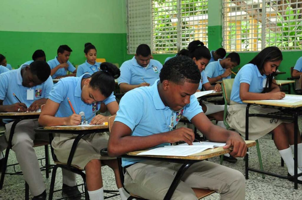 Solo el 48% de los estudiantes aprobaron tercera convocatoria de las Pruebas Nacionales 2024