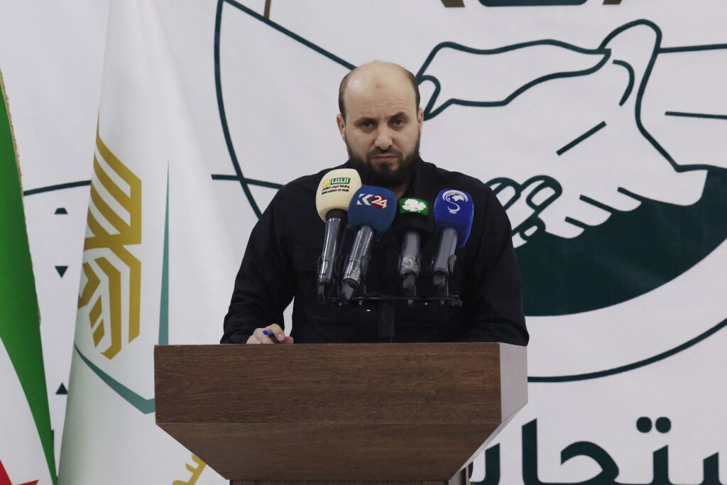 Mohamed al Bashir ha sido asignado por los rebeldes para liderar la transición en Siria tras el derrocamiento de 24 años de régimen de Bachar al Asad por una ofensiva insurgente.