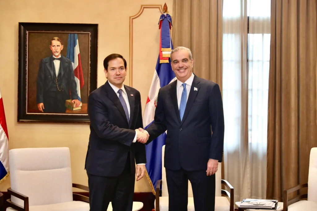 Abinader recibe en Palacio Nacional al secretario de Estado de EE.UU., Marco Rubio