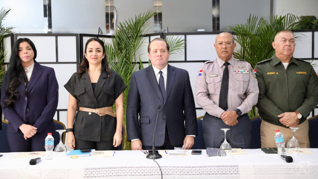 Paliza encabeza reunión de seguimiento al Plan de Seguridad Ciudadana