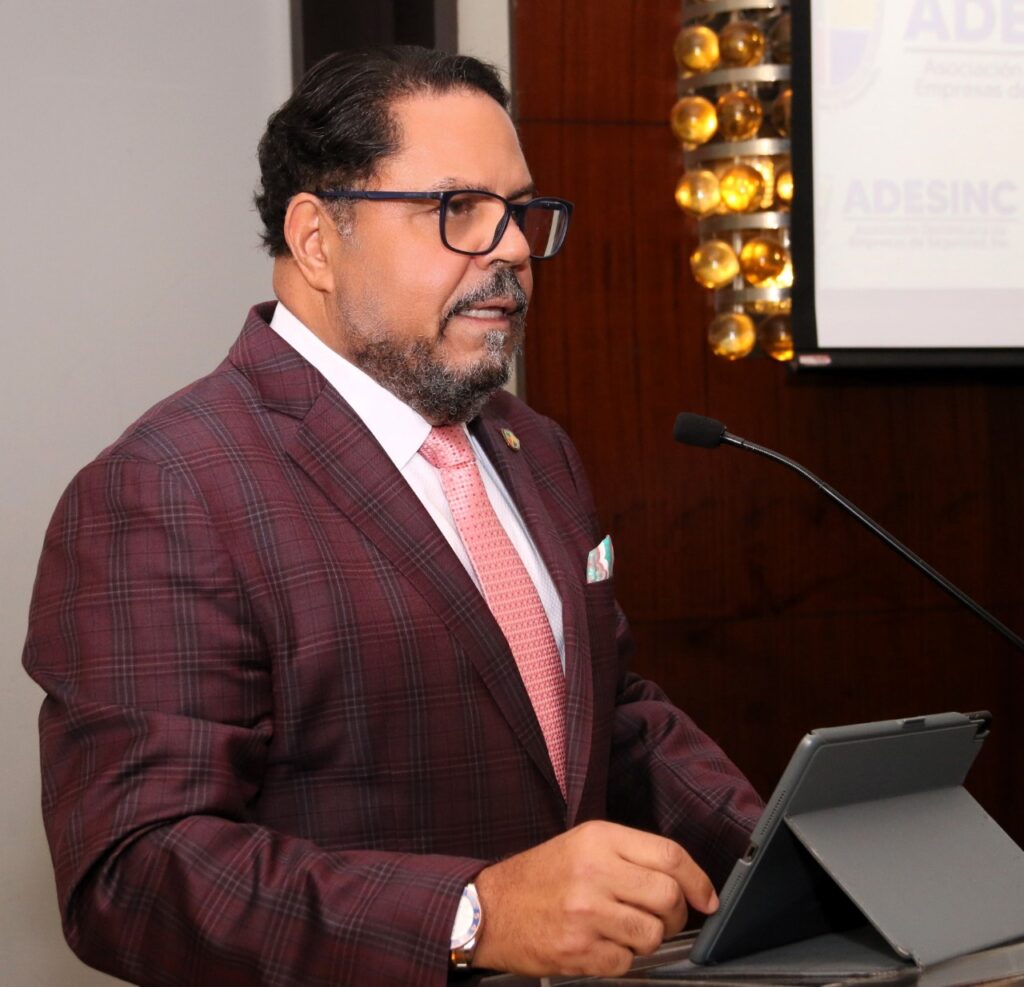 Adesinc expresa pesar por tragedia en Jet Set