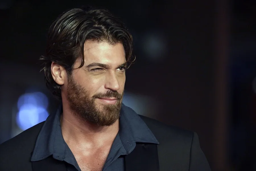 El actor de telenovelas turcas Can Yaman protagonizará su primera serie en español Can Yaman