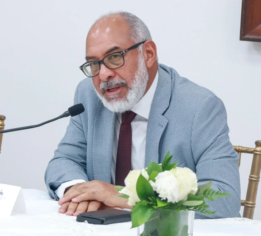 Persio Maldonado