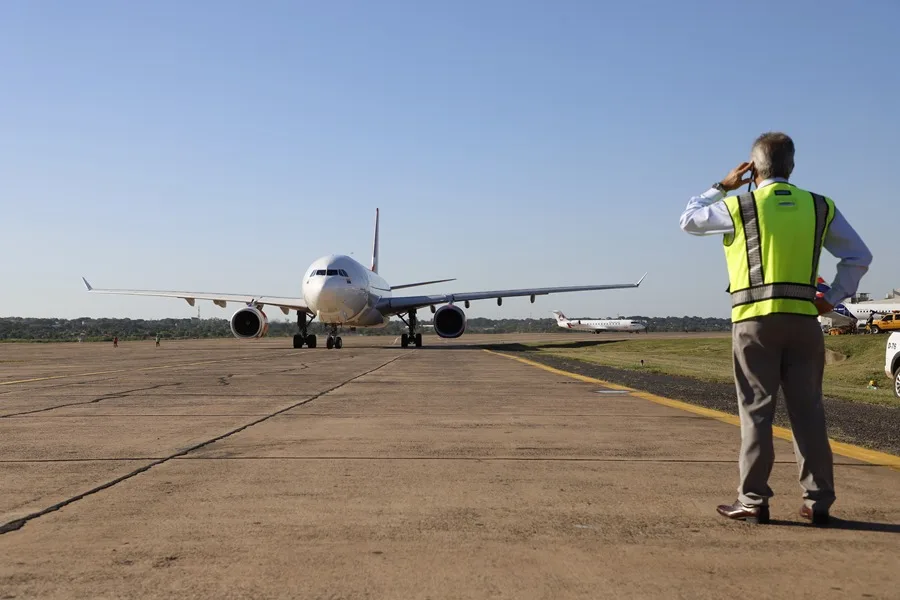 Avianca suspende la venta y operación de sus vuelos desde y hacia Venezuela Avianca