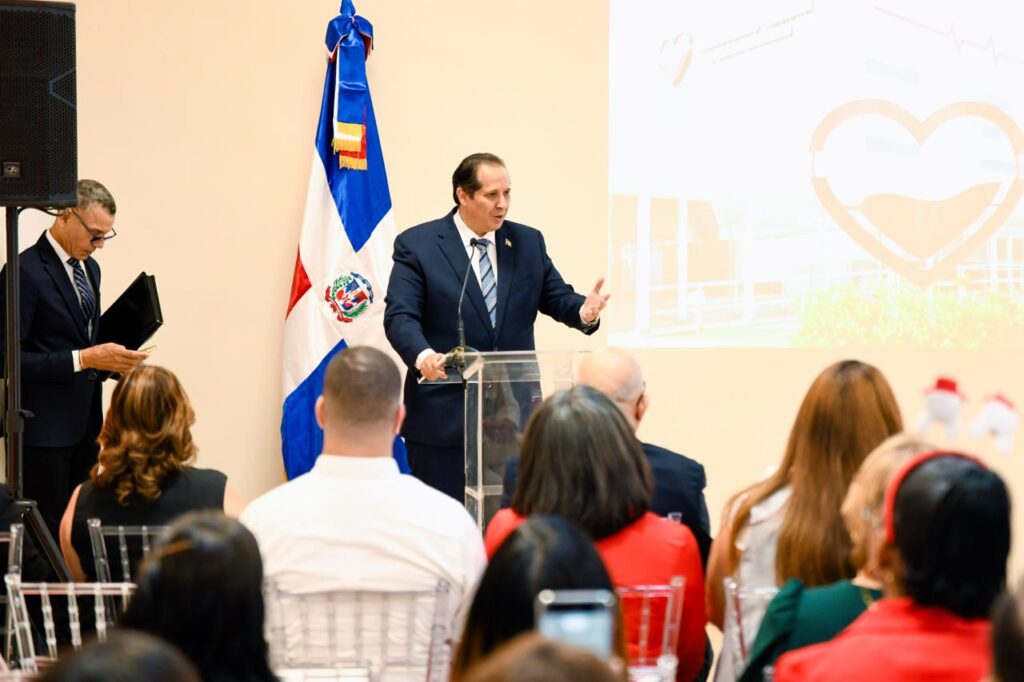 Ministro de Salud Pública exhorta a la población a formar parte de las jornadas de donación de sangre Víctor Atallah