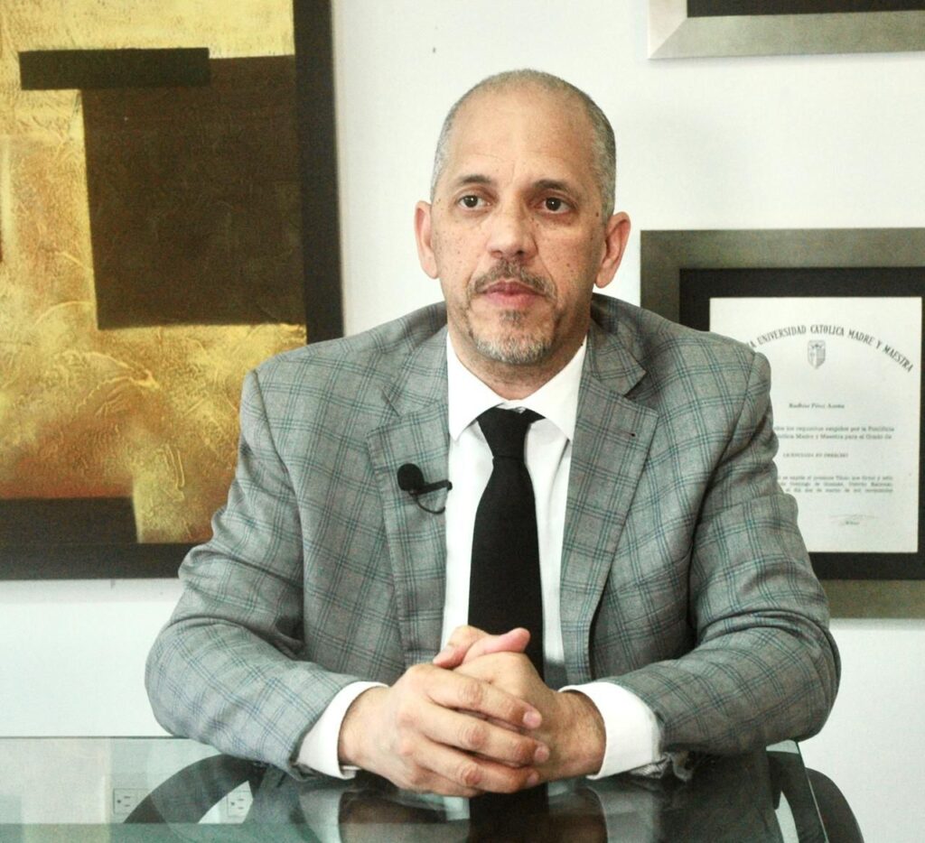 Nueva ordenanza de la Corte de Apelación declara litigante temeraria a María Amelia Hazoury Dionisio Ortiz Acosta