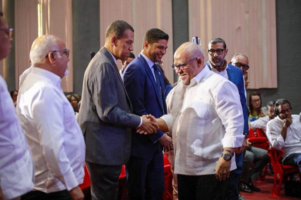 Promipyme e Indotel impulsan inclusión financiera y digital con RD$210 millones en créditos para San Cristóbal Promipyme e Indotel