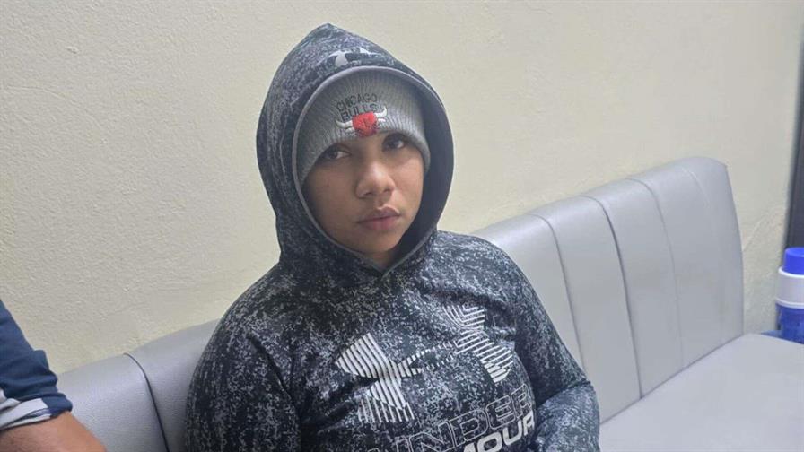 Joven se entrega a la Policía por muerte a tiros de su hermana de 13 años en San Francisco de Macorís hermana