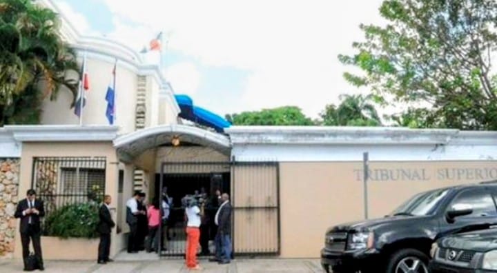 Aplazan para el jueves 26 de febrero medida cautelar interpuesta por Dekolor contra el Intrant Aplazan