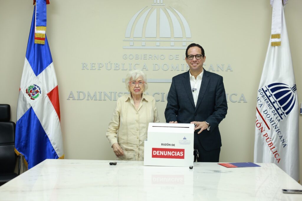 El MAP recibe buzón de denuncia ciudadana impulsado por la DIGEIG buzón de denuncia