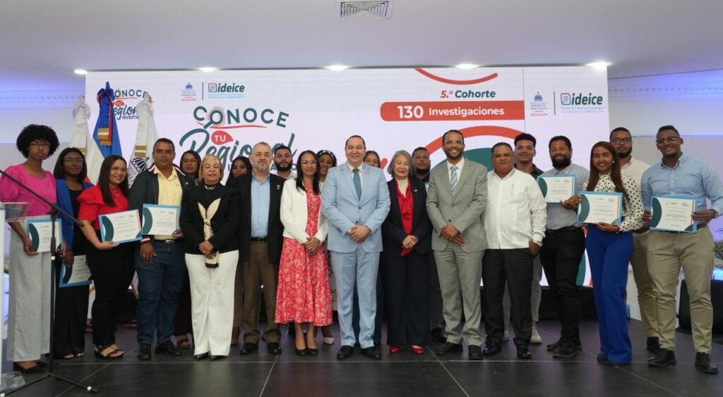 192 docentes desarrollarán 130 investigaciones, desde escuelas dominicanas, auspiciadas por el Ideice docentes