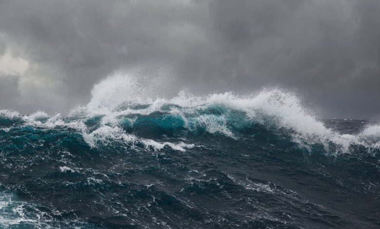 Vaguada seguirá generando lluvias, tronadas y ráfagas de viento; mantienen alerta por oleaje anormal y calor persistente Oleaje