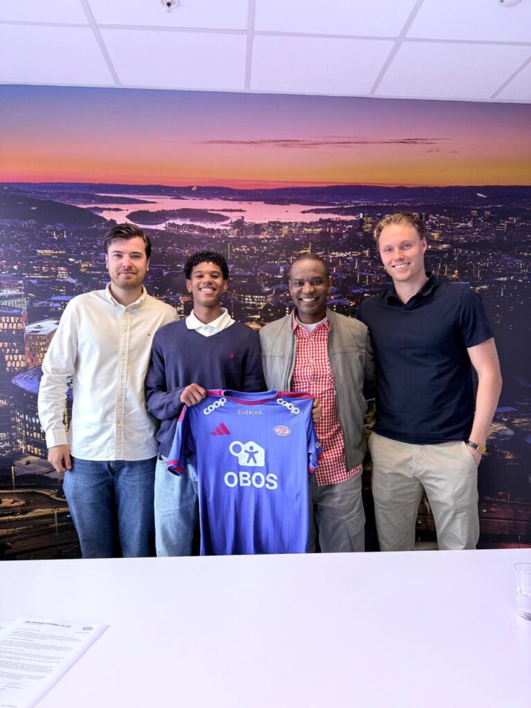 Jancarlos Ramírez: primer dominicano nacido en República Dominicana que firma contrato profesional con un club europeo a los 15 años Jancarlos Ramírez