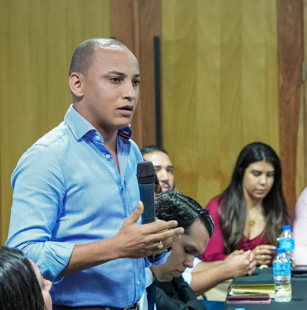 Joaquín Fernández destaca respaldo de las bases del PRM a David Collado y llama a fortalecer la unidad partidaria Joaquín Fernández