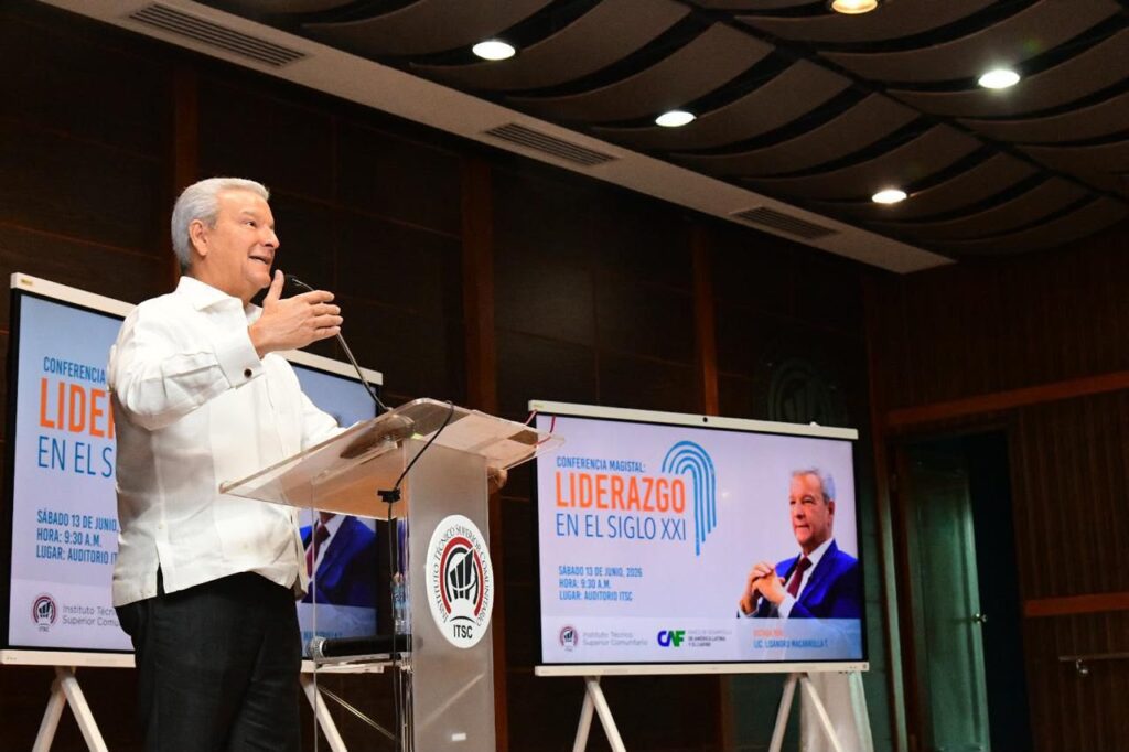 Lisandro Macarrulla afirma que el liderazgo del siglo XXI exige integridad, innovación y servicio a los demás Lisandro Macarrulla