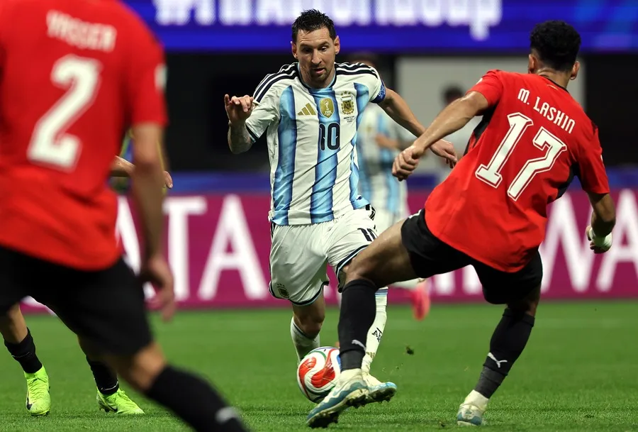Messi marca y Argentina culmina una remontada histórica ante Egipto Argentina