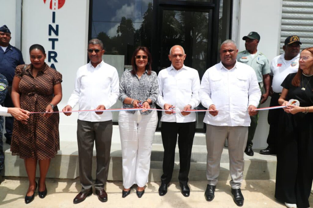 INTRANT inaugura en Samaná primera oficina de licencias beneficiando a 49,625 conductores INTRANT