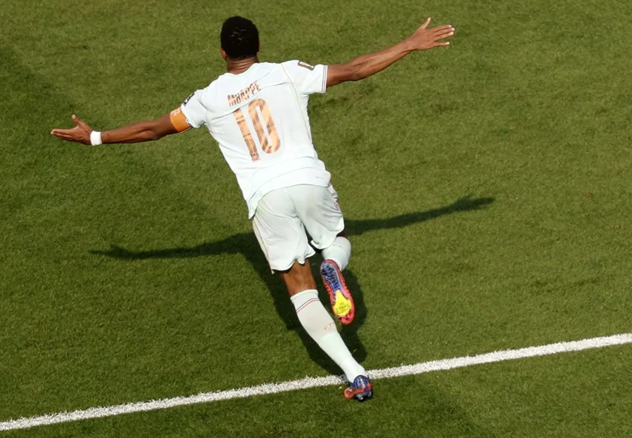 Mbappé iguala a Messi y clasifica a Francia a semifinales del Mundial 2026 Kylian Mbappé