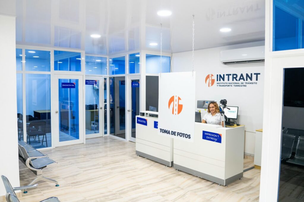 INTRANT abre por primera vez oficinas de licencias en Montecristi y Dajabón INTRANT