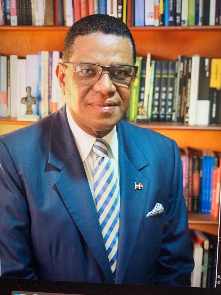 Embajador Néstor Cerón pone en circulación su libro Diplomacia Pública para la República Dominicana Néstor Cerón