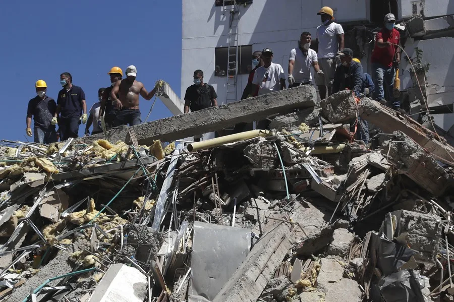 Shakira, Maluma y J Balvin se pronuncian tras el terremoto que ya deja más de un centenar de muertos en Colombia terremoto