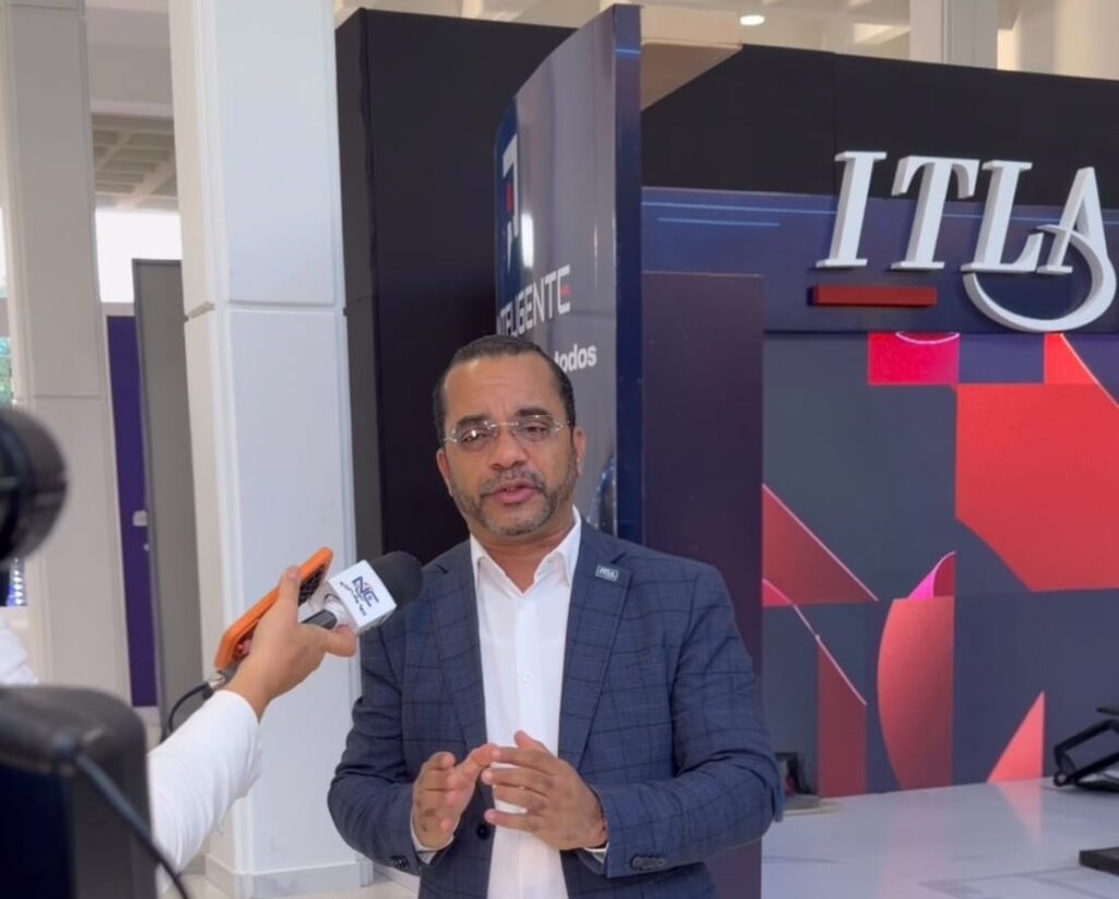 ITLA inaugura stand en la Feria Internacional del Libro Santo Domingo 2026 ITLA