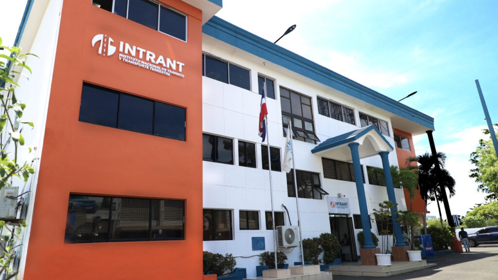 Intrant