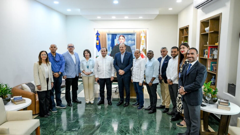 Alcaldía de Santiago y Ministerio de la Presidencia avanzan en actualización del Plan de Ordenamiento Territorial Plan de Ordenamiento Territorial