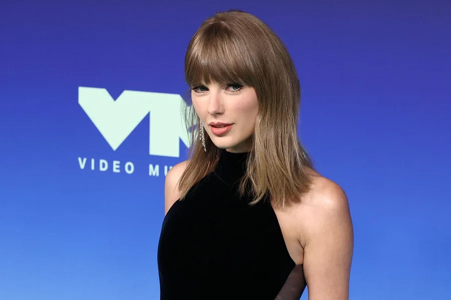 Taylor Swift supera a Beyoncé como la artista más premiada de los MTV VMA Taylor Swift