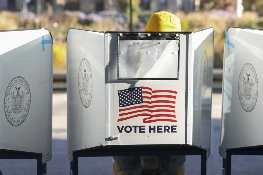 El Tribunal Supremo de EE.UU. permite al Gobierno de Trump aplicar un sistema de control de votantes Tribunal Supremo