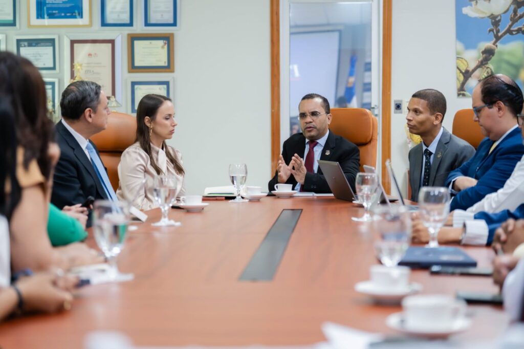 Talent Up ofrecerá 15,000 becas en República Dominicana