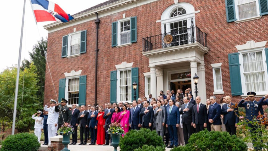 Ministro Víctor Bisonó desarrolla en Washington agenda de alto nivel sobre cooperación bilateral Víctor Bisonó