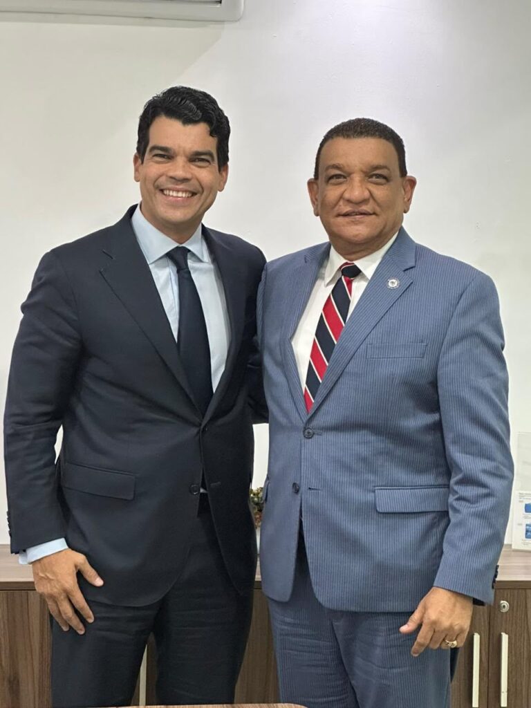 Wellington Arnaud designa a Guillermo Moringlane director ejecutivo del sector Salud de su proyecto presidencial Wellington Arnaud