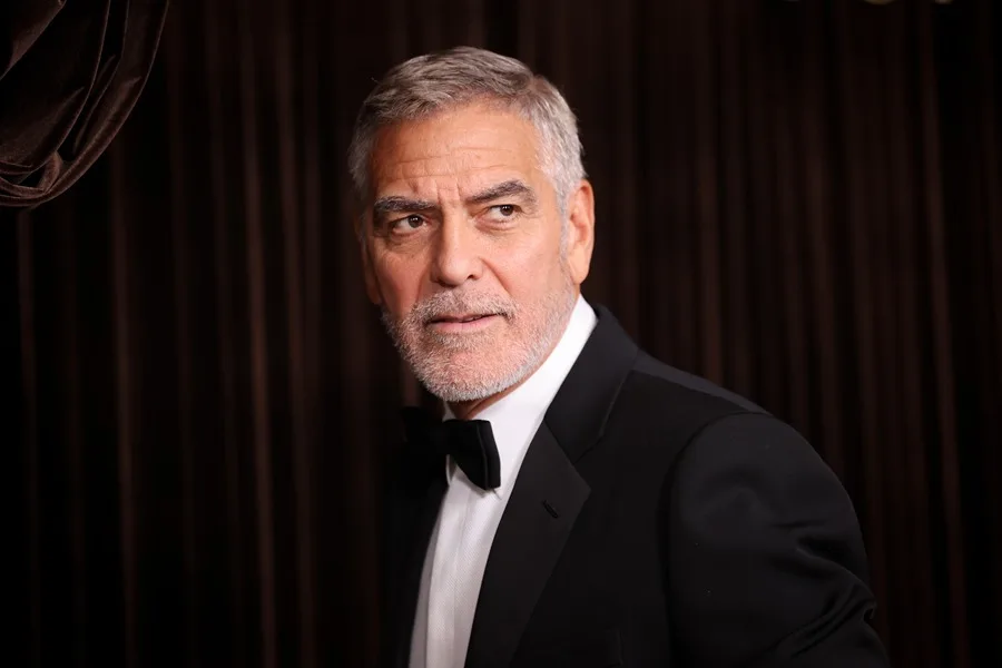 George Clooney filma en un pueblo de Nueva Jersey su nueva película basada en un bestseller George Clooney