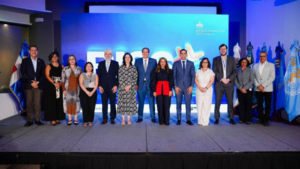 Ministerio de Salud presenta plan para mejorar la atención médica en tres provincias y evalúa servicios de salud en siete regiones Ministerio de Salud
